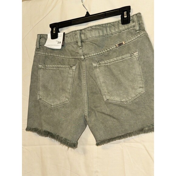 NWT KanCan Olive Green Mini High Rise Cutoff Shorts Size-11/29 - Picture 9 of 13
